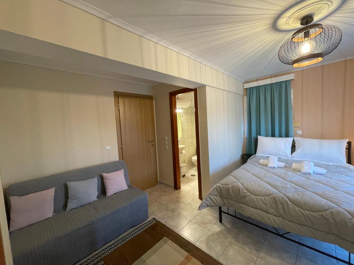Flo'S Apartments Missolonghi Екстер'єр фото