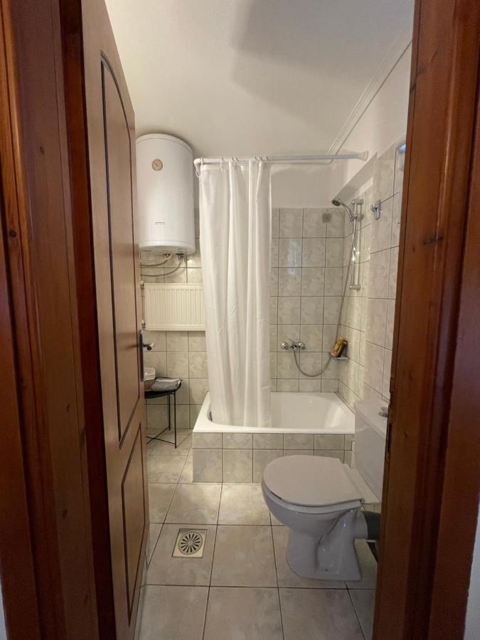 Flo'S Apartments Missolonghi Екстер'єр фото
